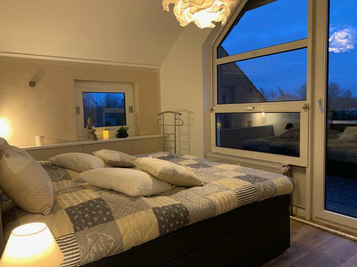 Luxuriose Ferienwohnung Fur 2-4 In Bad Zwischenahn Luaran gambar